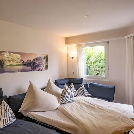 Chesa Flora 53 Apartment *